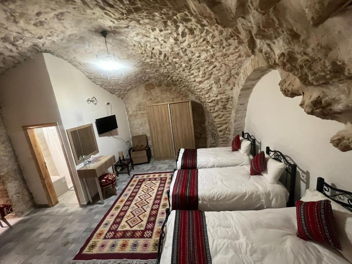 Hotel Qandeel - Dar Botto Bethlehem Esterno foto
