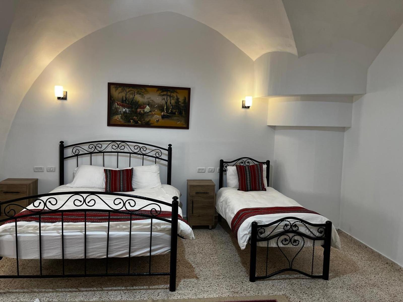 Hotel Qandeel - Dar Botto Bethlehem Esterno foto