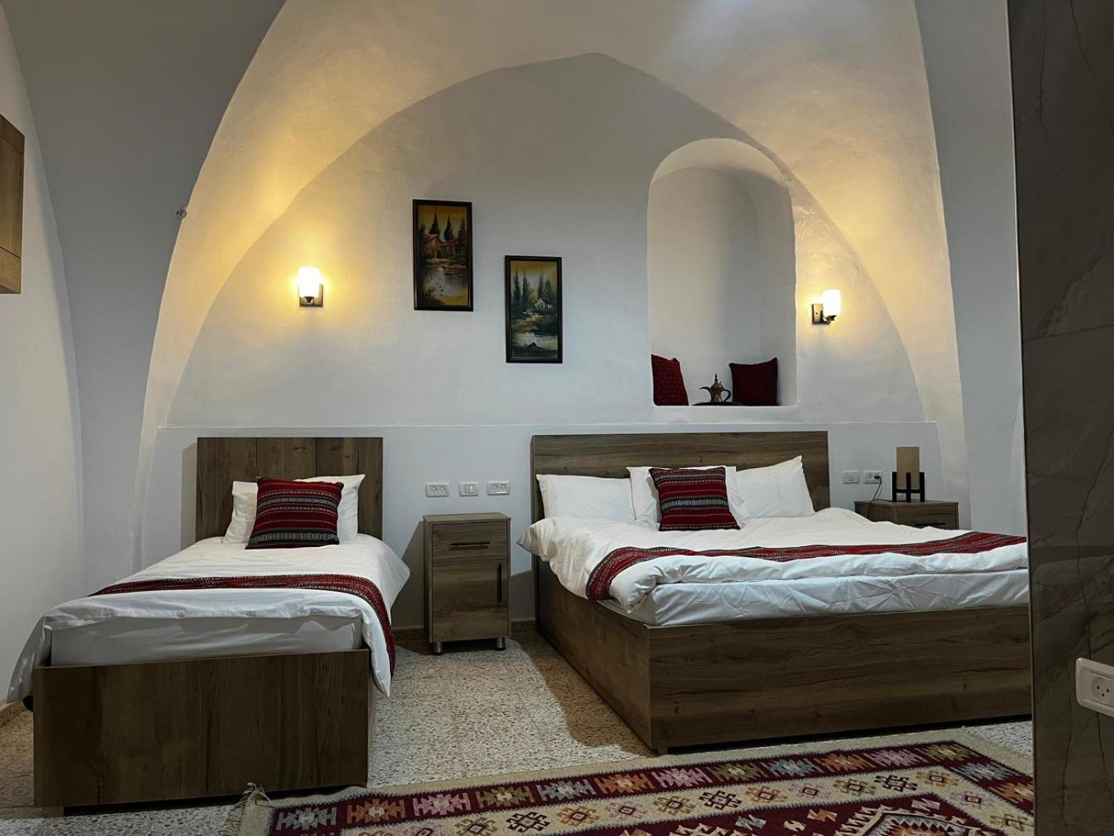 Hotel Qandeel - Dar Botto Bethlehem Esterno foto